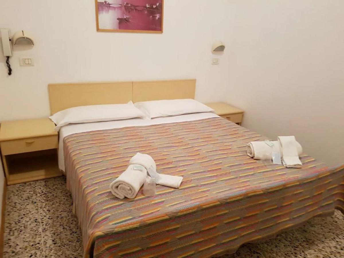 Hotel Piccari Nuova Gestione Rimini Exteriör bild